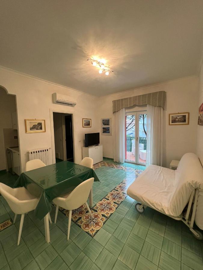 Sorrento Home E Flat Park And Pool Екстериор снимка