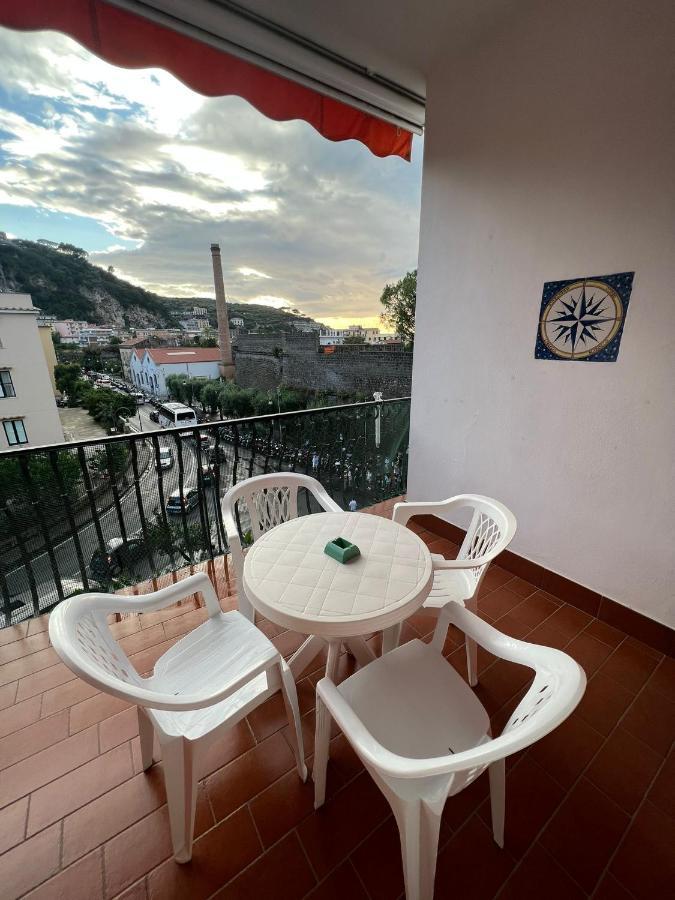 Sorrento Home E Flat Park And Pool Екстериор снимка